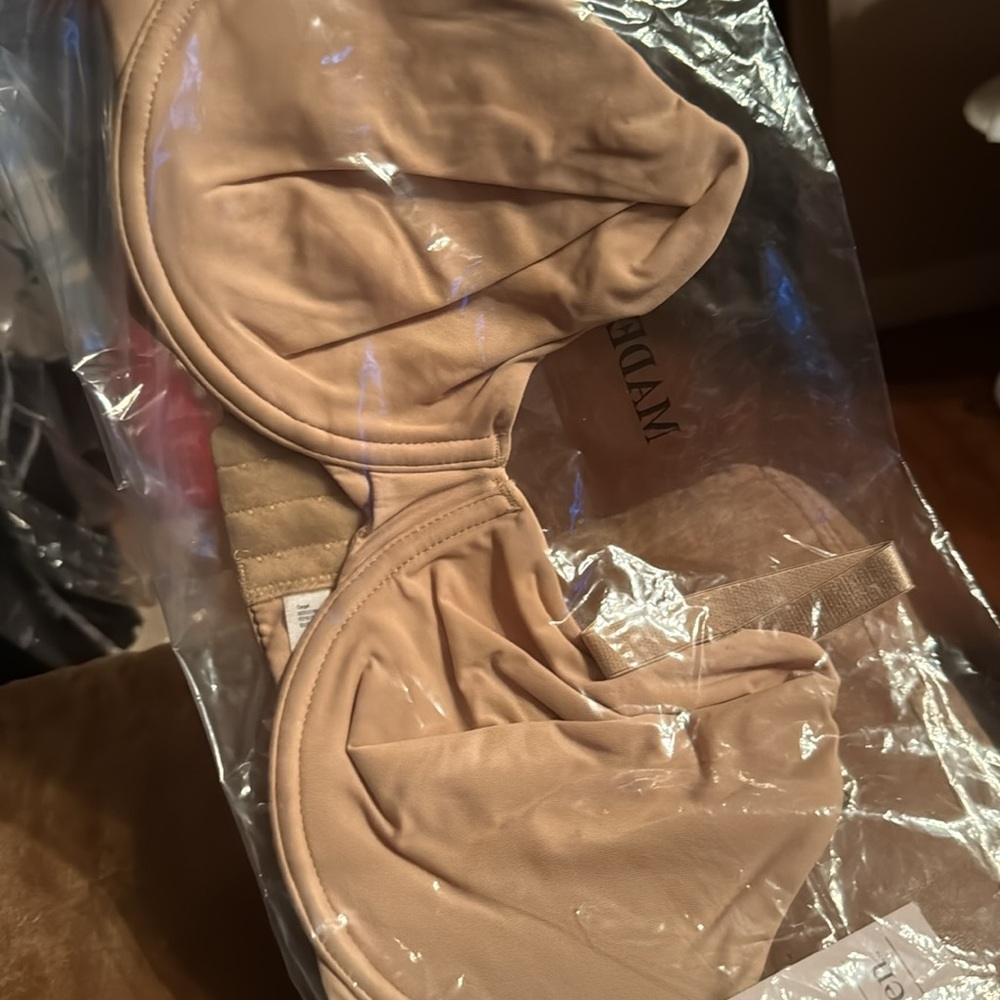 NWT • Auden™ • Women's Unlined Demi Coverage T-Shirt Bra • Beige • 36C - Picture 3 of 4